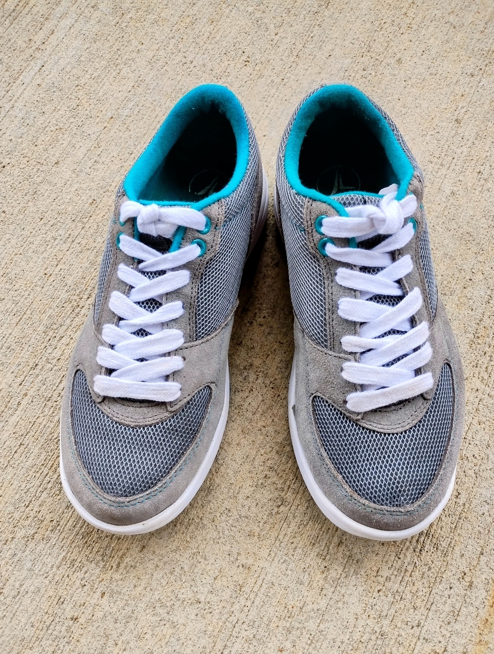 Old Navy Fitkicks Sneakers, Size 6